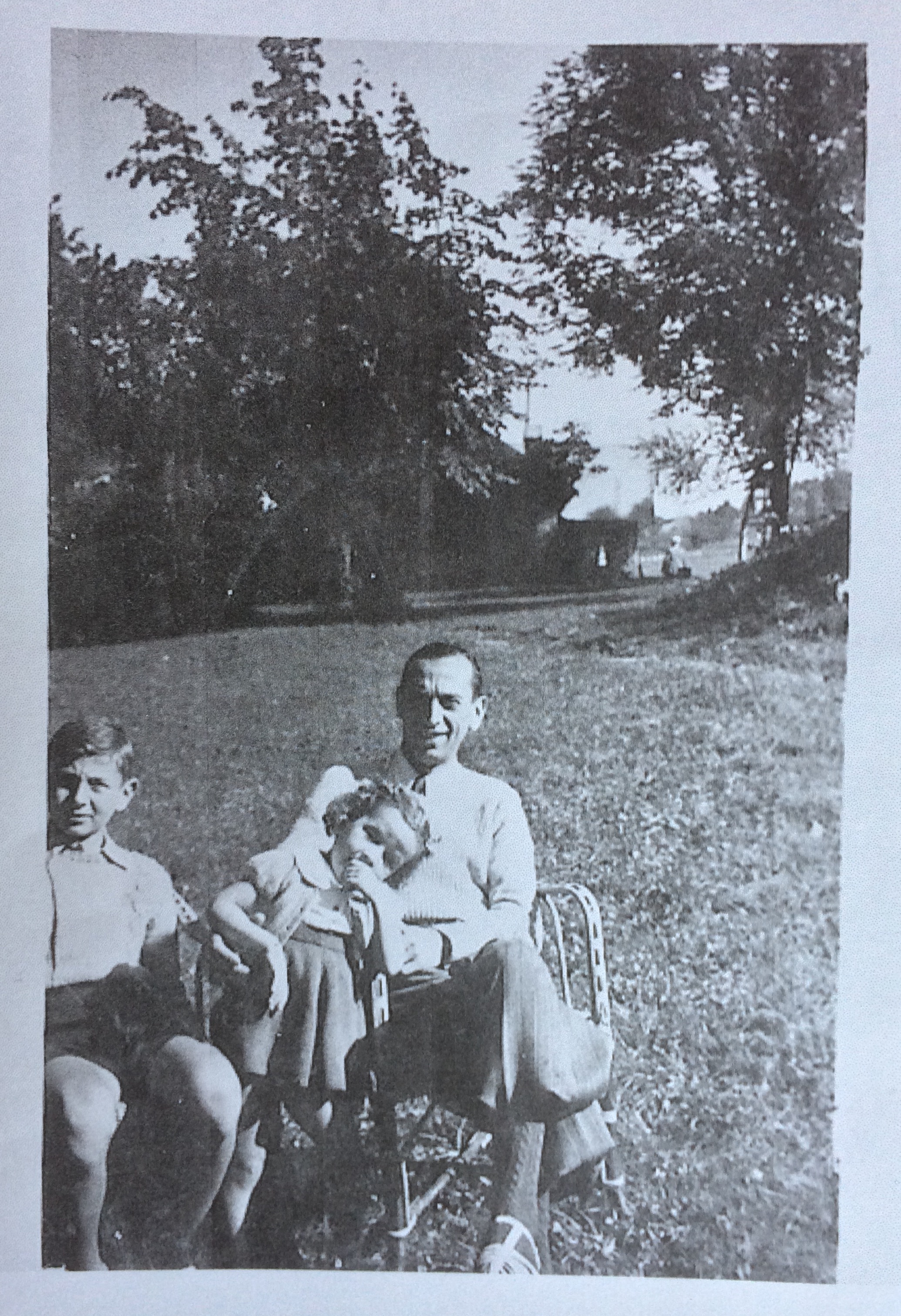 Jacques, Monique et Joseph MENDELOVICI © collection particulière