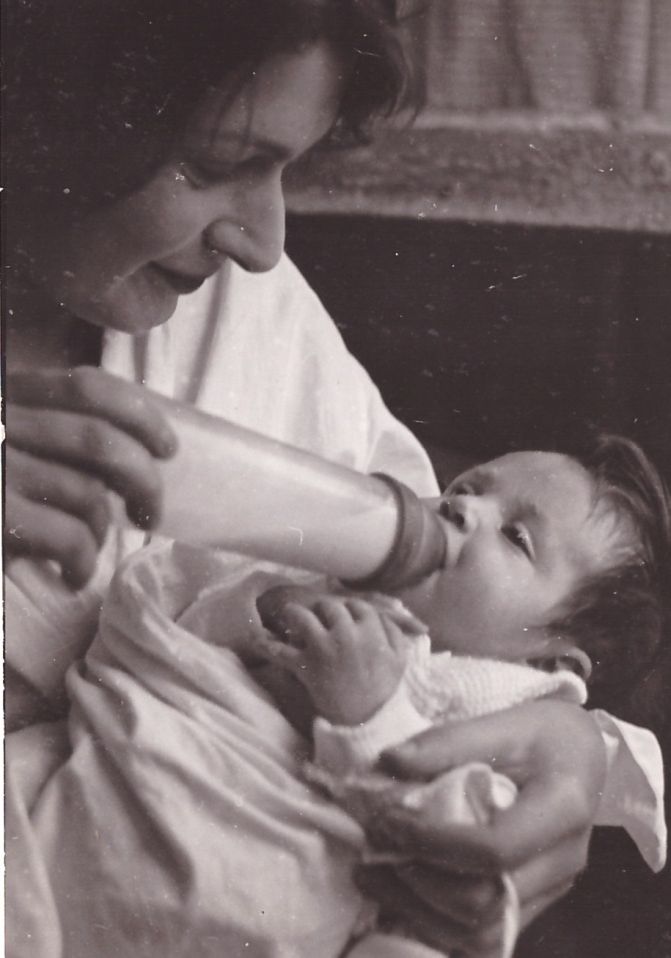 Ruth et Anja SCHAUL 1938 